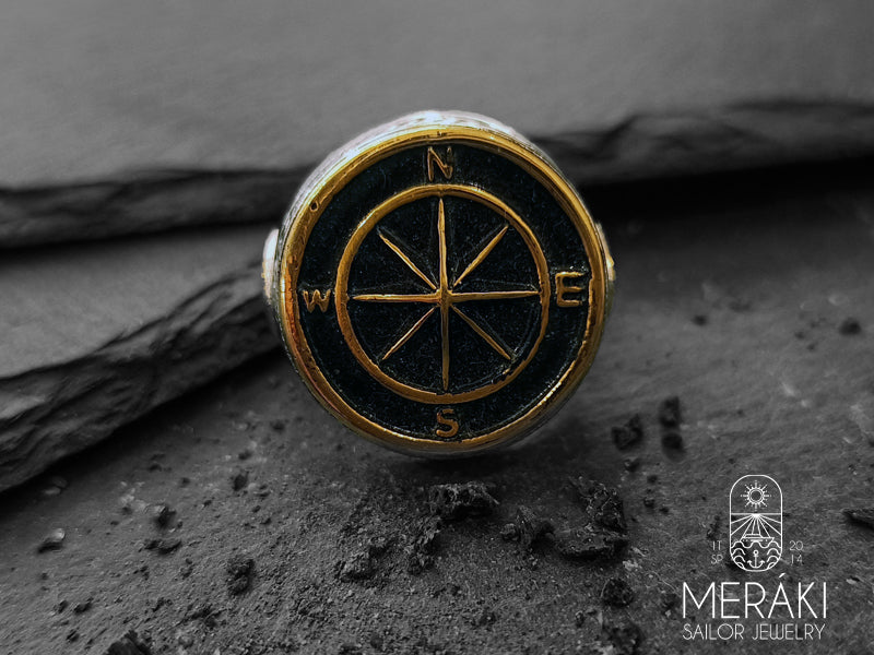 Silver and gold stainless steel wind rose with anchor ring by Meraki sailor jewelry