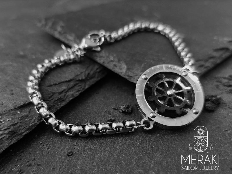 Bracciale Kai black & silver con rosa dei venti e timone