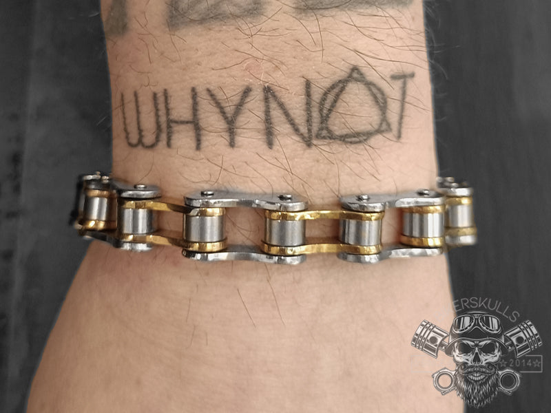 I bracciali Bike chain possono essere di certo adatti a tutti gli uomini che amano gli sport o che si definiscono sportivi.