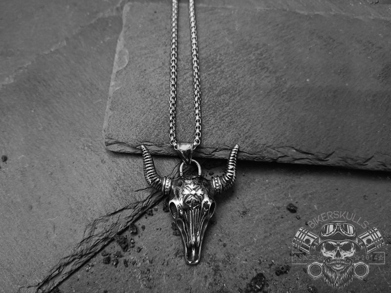 Stainless steel Bikerskulls texan Bufalo skull necklace