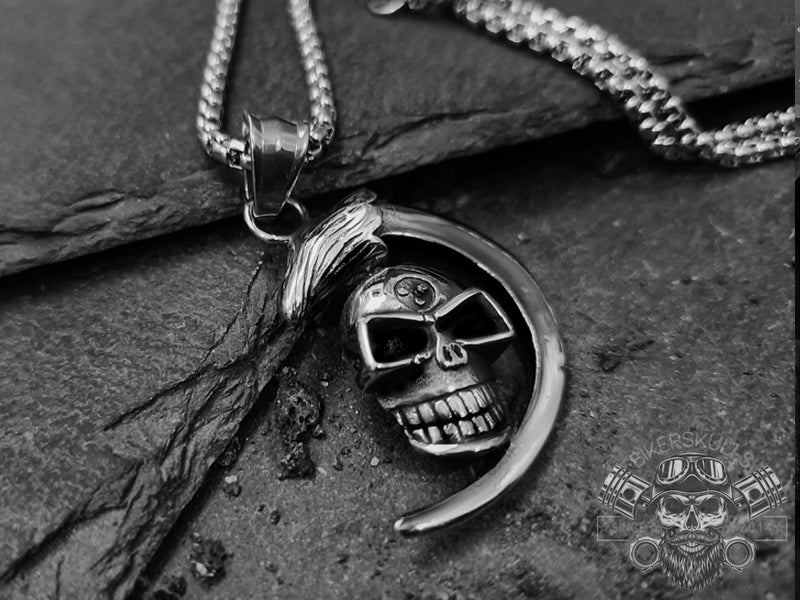 Collana Crescent Moon Skull in acciaio con teschio
