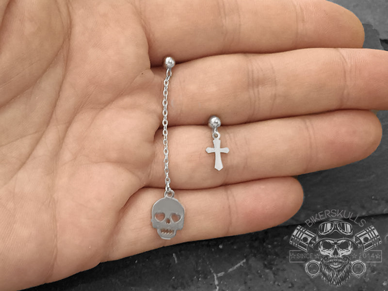 Orecchini Minosse teschio con croce in acciaio