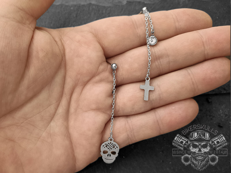 Orecchini in acciaio con teschio e croce Bikerskulls