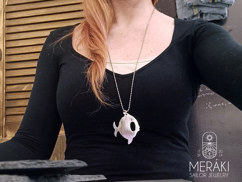 Collana Malia in acciaio con grande pesce meraki sailor jewelry collection