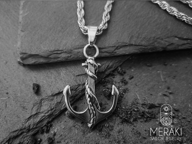 Nahla rope necklace in steel with anchor 