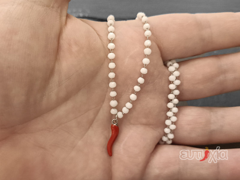 Collana per chi vuole condurre una vita florida e lontana da influenze maligne.