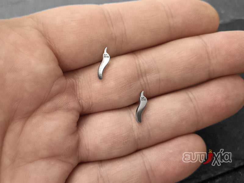 La sua simbologia è diffusa in tutte le civiltà. Avere un cornetto portafortuna sprigiona fortuna e benessere a tutta la famiglia e le generazioni future.