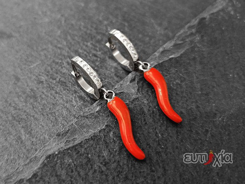 La sua simbologia è diffusa in tutte le civiltà. Avere un corno portafortuna sprigiona fortuna e benessere a tutta la famiglia e le generazioni future.