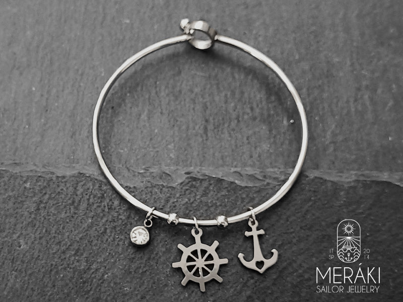 Bracciale bangle ciondoli dal design marinaro, ancora con timone e punto luce in acciaio inossidabile 316L