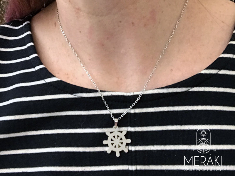 Collana Meraki Rudder Silver in acciaio con ciondolo a forma di timone