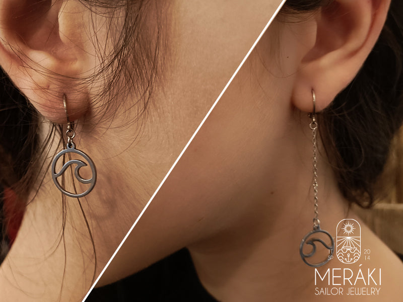 Orecchini asimmetrici Wave in acciaio con onda