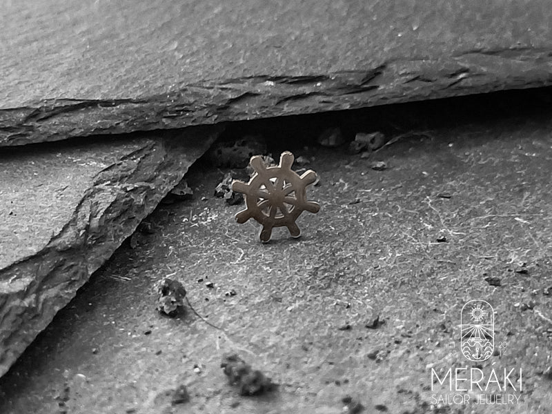 Un design di ispirazione nautica. Porta l'essenza dell'oceano con te ovunque tu vada.