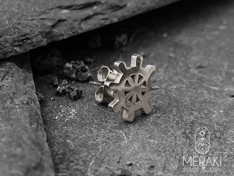 Mono orecchino Silver Rudder timone in acciaio