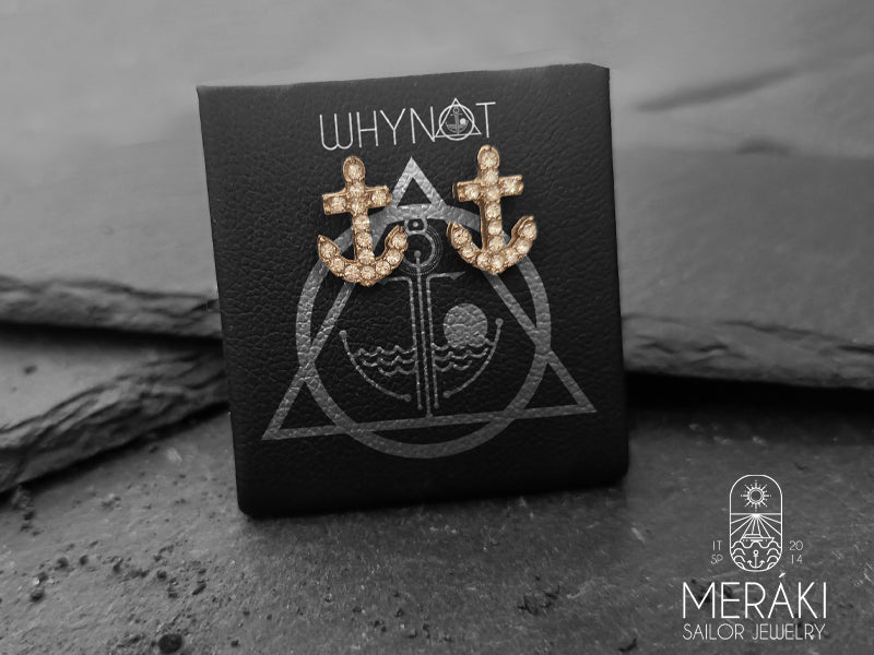 Orecchini Darkwate ancora dorata con zirconi in acciaio