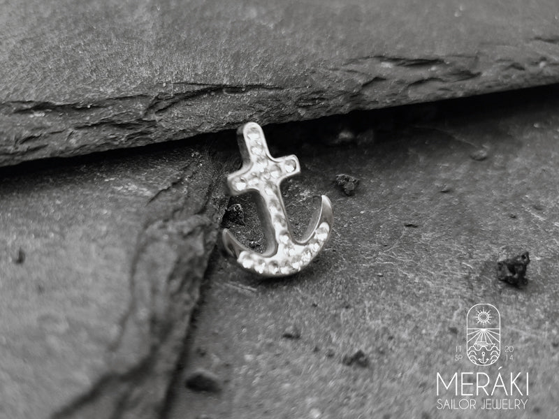 Mono orecchino Benjamin ancora con zirconi in acciaio