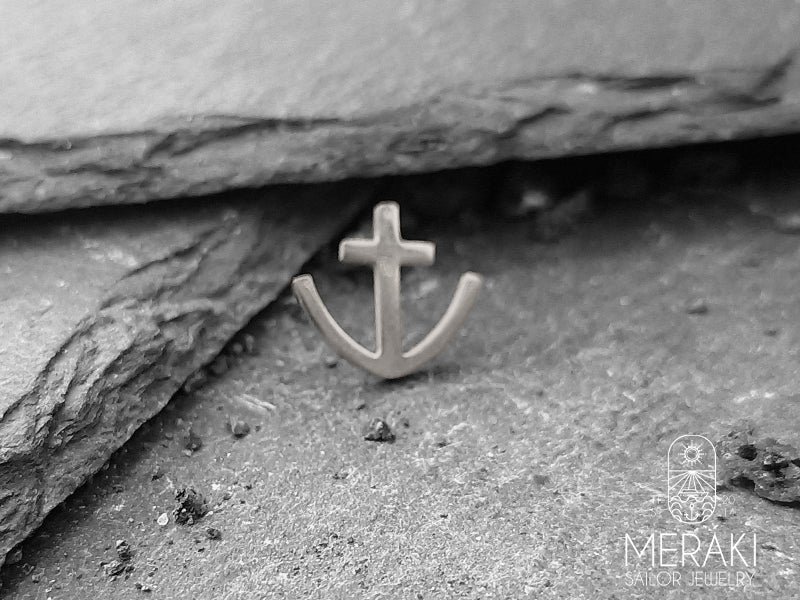 Mono orecchino Joshua ancora in acciaio