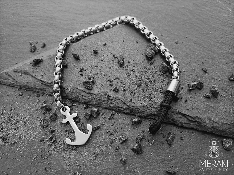 Edward snake bracelet with anchor 