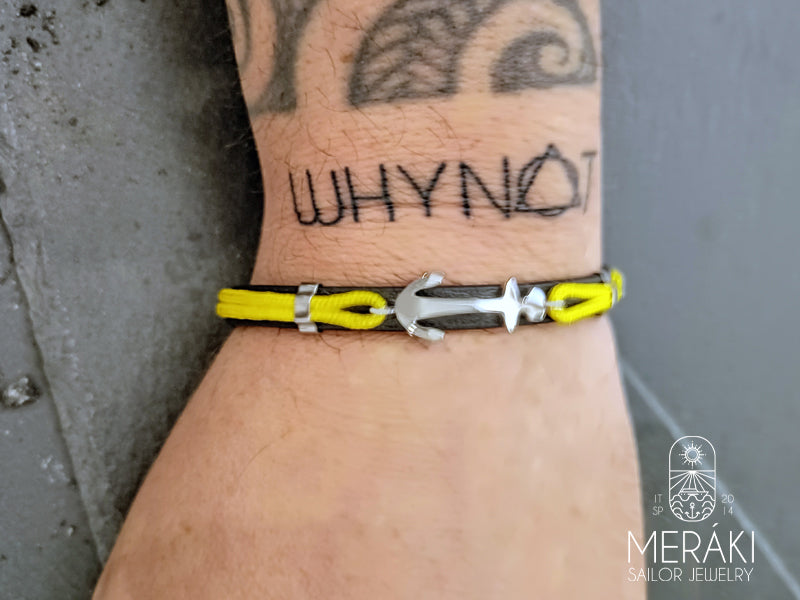 Bracciale vera pelle con cordino nautico giallo e ancora centrale in acciao