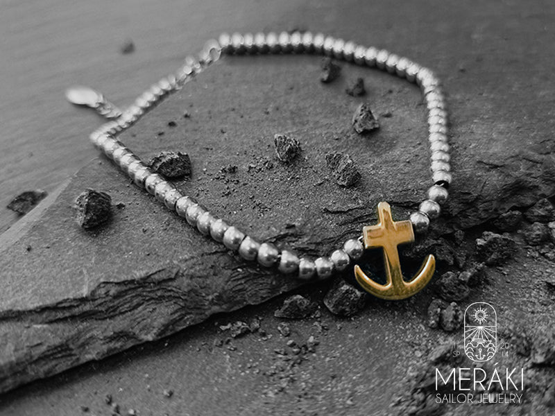Bracciale Meraki Sailor Jewelry con palline e ancora centrale in acciaio inossidabile