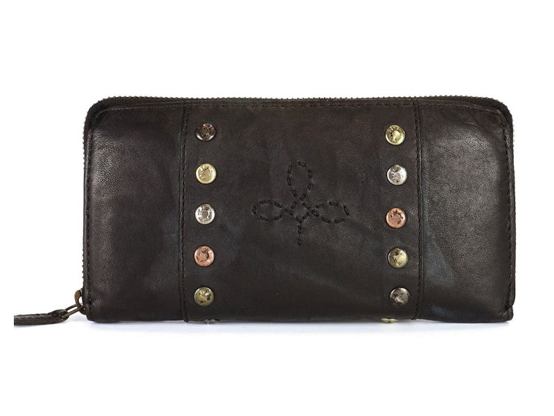 Studs wallet in genuine leather with studs 