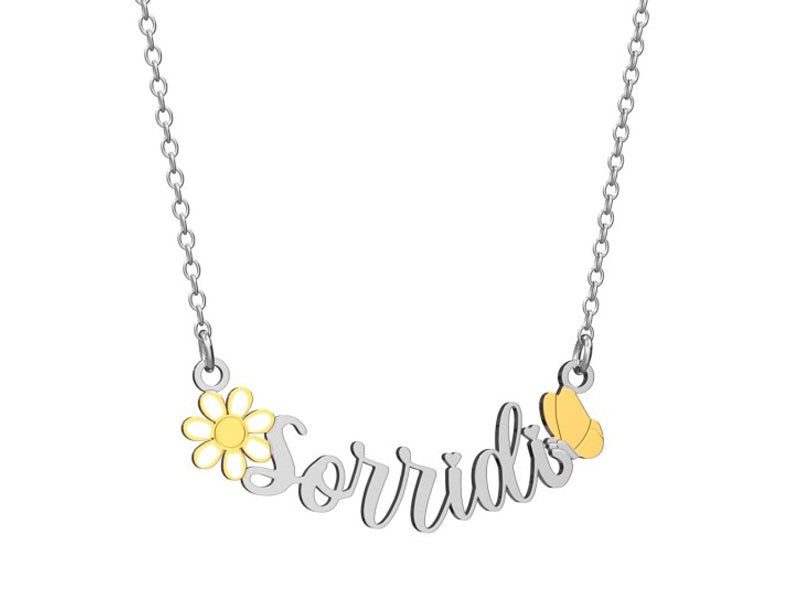 "Sorridi! La felicità parte sempre da te ❤️"  Collana "sorridi" con piccola margherita smaltata e dolce farfalla.