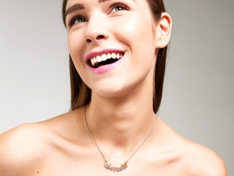 Collana collezione Collane da Favola Mad Tea con scritta Sorridi