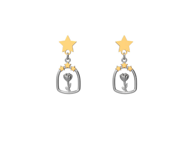 Questi dolcissimi orecchini rappresentano la vera essenza della rosa e della stella del Piccolo Principe: amore e amicizia.  Tutti abbiamo una rosa da custodire e una stella che ci protegge ⭐  Un piccolo gioiello con un grande significato da portare sempre con te! 